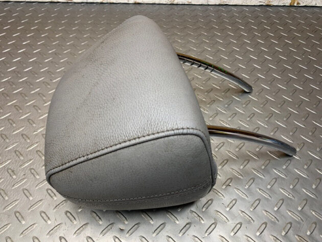 04 05 06 07 08 BMW 3 E90 E91 Sedan / Wagon Gray Front Headrest OEM 52109118921