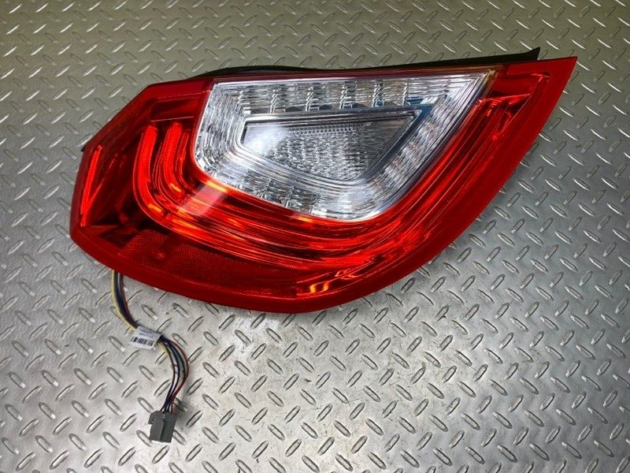 13 14 15 16 Lincoln MKS Rear Driver Left Taillight Tail Lamp OEM DA53-13B505-AE