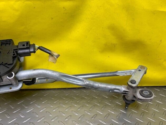 06 07 08 09 Mazda 3 Front Windshield Wiper Motor w/ Linkage OEM BN8V-67-37XA