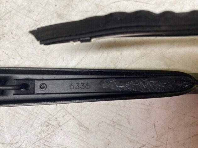 00 01 02 03 04 Lexus IS300 Front Passenger Right Side Windshield Wiper Arm OEM