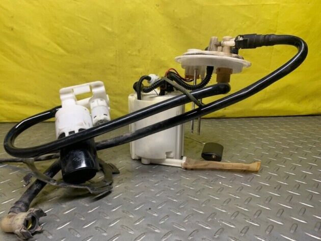 10 11 12 13 Hyundai Sonata 2.4L Fuel Pump Assembly OEM 311103Q600