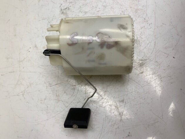 09 08 07 06 05 04 03 Mercedes-Benz W209 CLK350 Tank Fuel Pump OEM