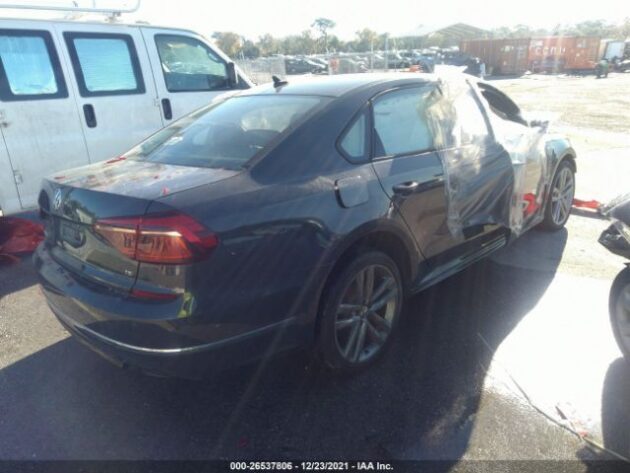 2017 2018 Volkswagen Passat Passenger Right Side Headlight OEM