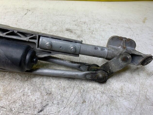 2006 2005 2007 Subaru Tribeca B9 Front Windshield Wiper Motor W/Regulator OEM