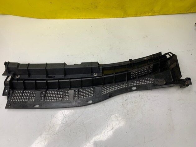 2008 2009 2010 Mazda 5 Front Right Side Windshield Cowl Vent Panel Cover OEM