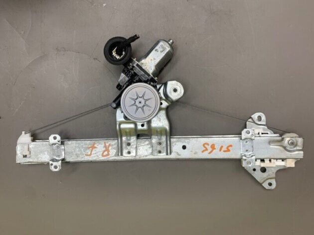 17 18 19 Nissan Maxima Front Passenger Right Side Window Regulator W/ Motor OEM