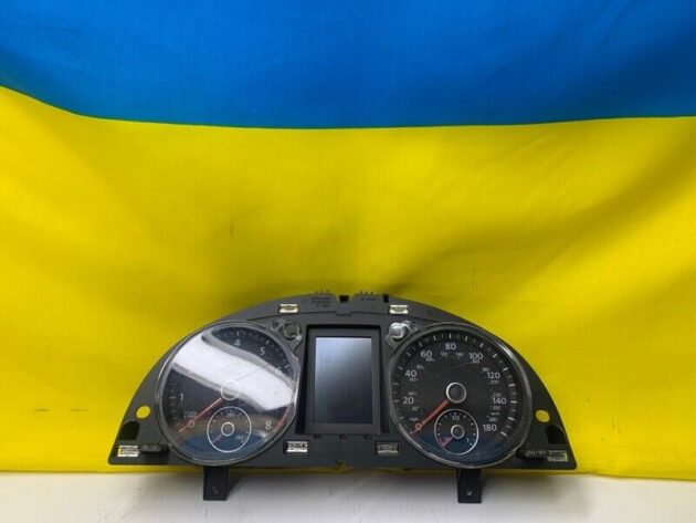 2014 14 Volkswagen CC Speedometer Instrument Cluster OEM 3C8920981BX