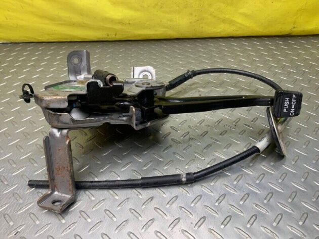 15 16 17 Kia Sedona Emergency Parking Brake Control Actuator OEM 59700A9000