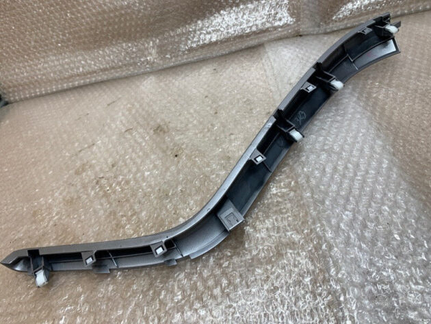 05 06 07 08 Suzuki Grand Vitara Center console left bezel trim OEM 7386265J0