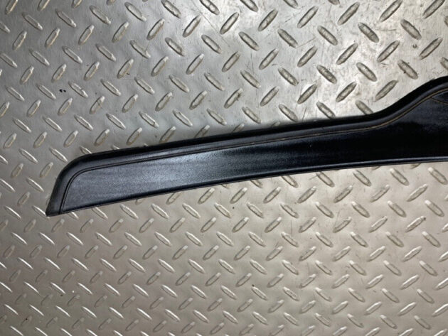 04 05 06 07 08 09 10 11 12 BMW 3 E90 E91 Rear door scuff plate left OEM