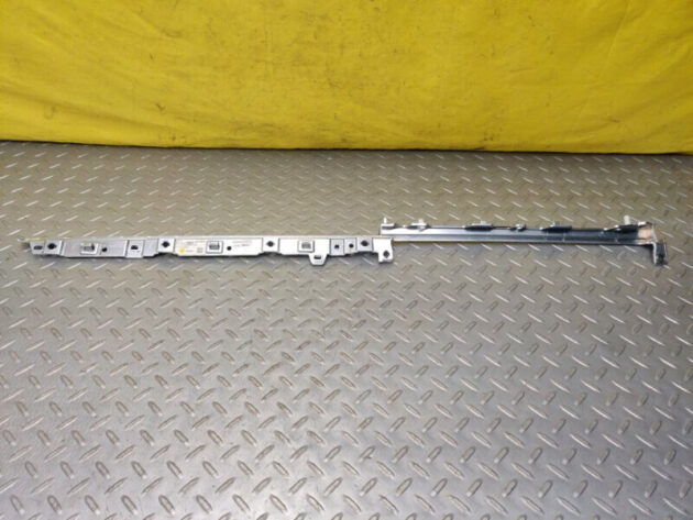 17 18 19 20 Porsche Panamera 4 Dash Right Carrier Retainer Strip Trim Panel OEM