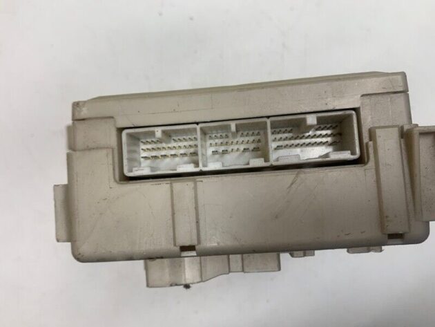 04 05 06 07 08 09 Lexus GX470 4.7L Interior Junction Under Dash Fuse Box OEM