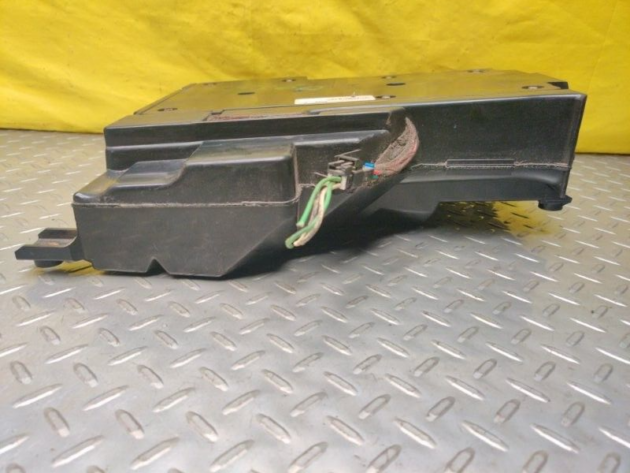 01 02 03 04 05 Mercedes-Benz W163 ML500 Bose Subwoofer OEM 1638201002