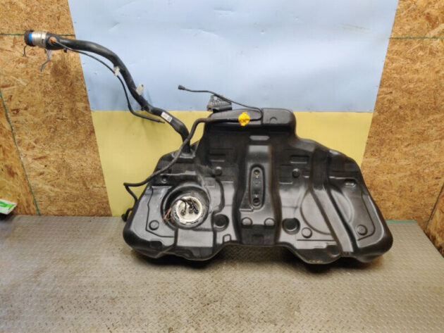 16 17 18 19 20 21 Porsche Panamera Fuel tank OEM 971201022