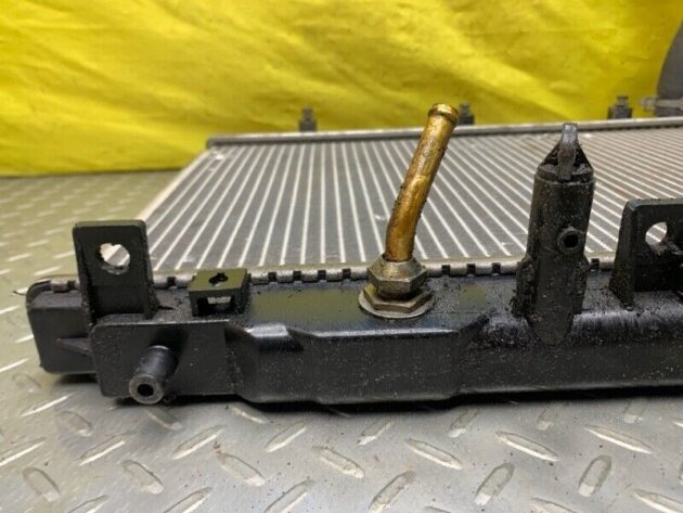 01 02 03 04 05 Honda Civic Coupe 1.7L Radiator ASSY W/ Cap OEM 19010PMMA61