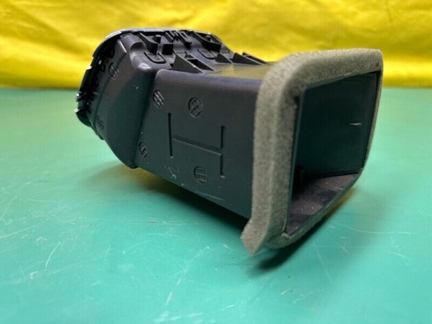 10 11 12 13 14 15 16 17 Dodge Journey Front Right Side Dash A/C Air Vent OEM