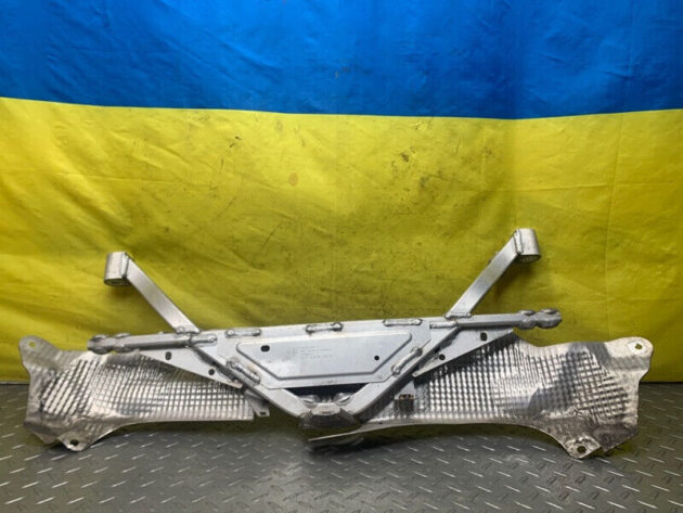 16 17 18 19 20 21 Porsche Panamera Rear subframe crossmember suspension carrier