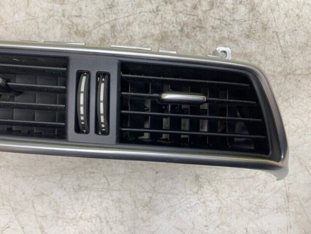 17 18 19 Infiniti QX30 Center Dash A/C Dual Air Vent OEM 68750 5DF0A