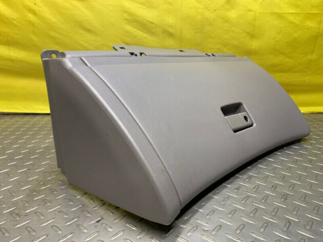 00 01 02 Toyota Avalon Glove Box Glovebox Assembly OEM 55303-AC010-B0