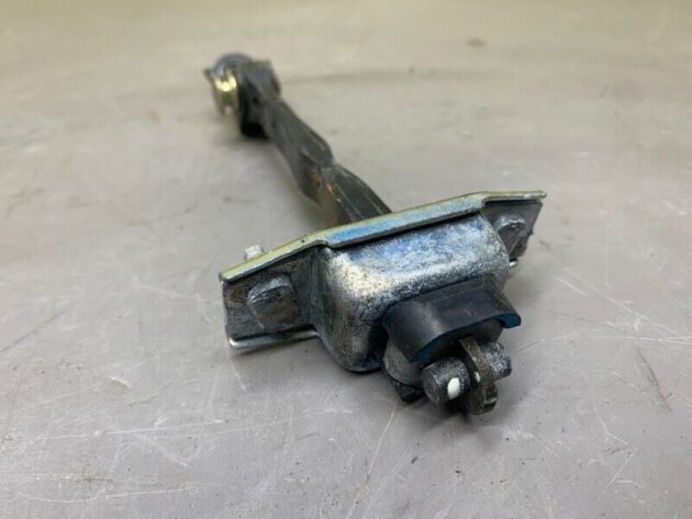 97 98 99 00 Lexus ES300 Front Right Side Door Hinge Check Strap Stopper OEM