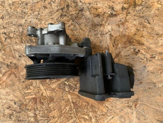 06 07 08 09 Mercedes-Benz W209 CLK350 Power Steering Pump OEM