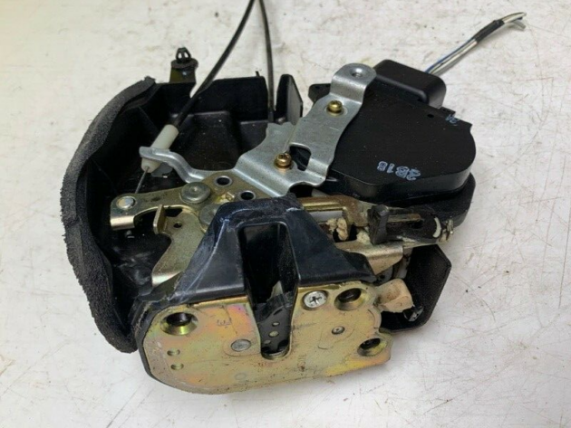 02 03 Toyota Highlander Rear Left Driver Side Door Lock Actuator W/ Handle