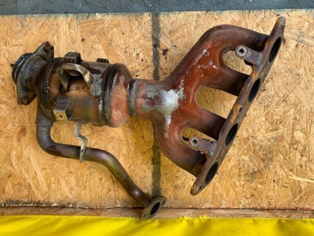 16 17 18 19 Toyota Prius 1.8L 4-Cylinder DOHC 16V Exhaust Manifold OEM