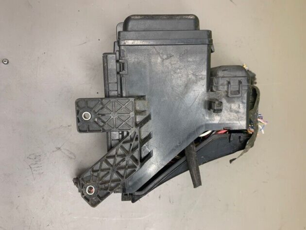 2008 08 Lexus RX400h Hybrid Relay Fuse Box Assembly OEM