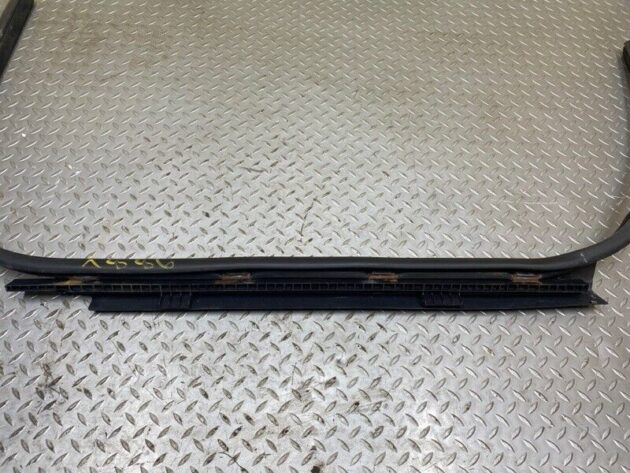 13 14 Mercedes E350 Convertible Right Door Seal Rubber Weather-Strip on Body OEM