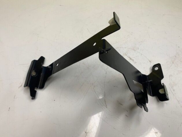 15 16 17 18 19 BMW X6M F16 Battery Bracket OEM