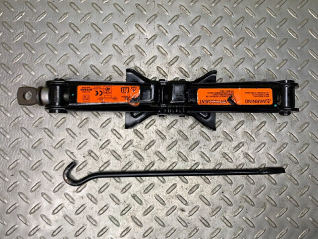 13 14 15 16 17 18 19 Nissan Sentra Jack OEM 995503SG0B