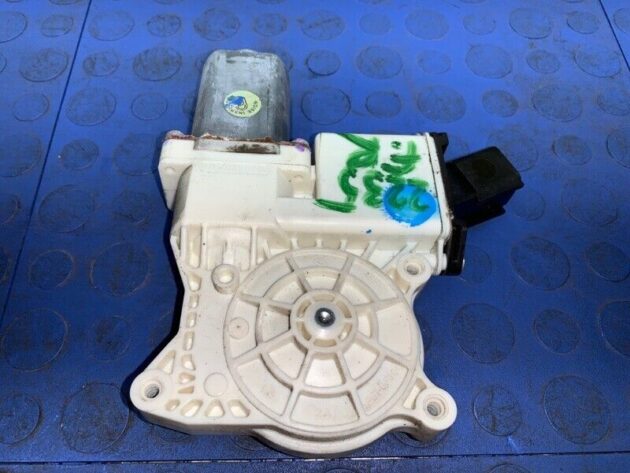 11 12 13 14 15 16 Lincoln Mks Front Right Driver Window Motor OEM 8A5Z782339A