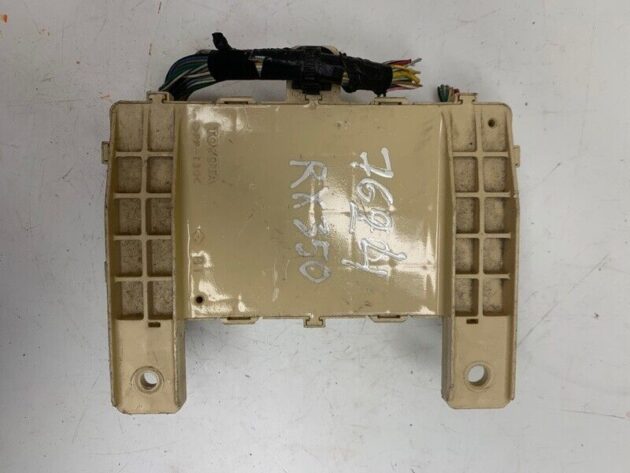 07 08 09 Lexus RX350 Front interior Cabin Under Dash Fuse Relay Box OEM