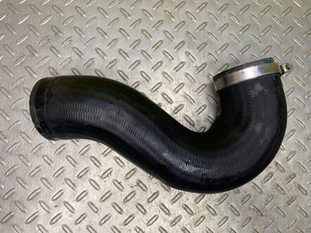 11 12 13 Porsche Cayenn 3.0L Diesel Intercooler Hose Pipe OEM 7P0145972D