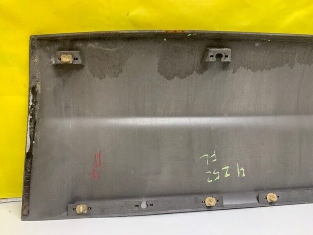 01 02 03 04 Mazda Tribute Front Left Driver Side Door Adhesive Molding OEM