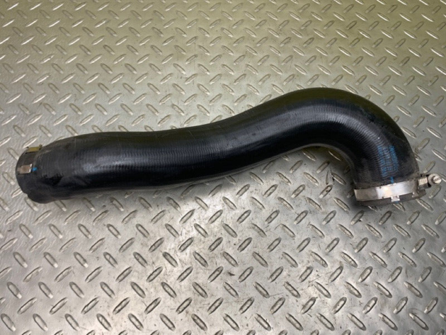 13 Porsche Cayenne Intercooler Hose Pipe OEM 7P0145737D