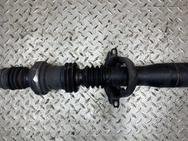 12 13 14 15 16 Porsche Cayenne 3.0L Diesel Rear Driveshaft Propeller Shaft OEM