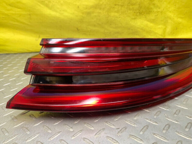 17 18 19 20 21 Porsche Panamera 4 Rear Right Side Tail Light OEM 971945092C