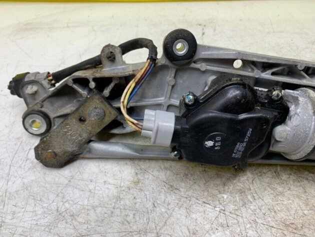 2006 2005 2007 Subaru Tribeca B9 Front Windshield Wiper Motor W/Regulator OEM