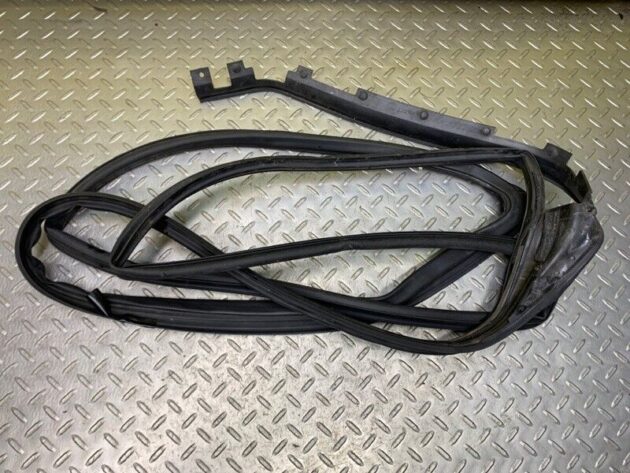 15 16 17 18 Acura RLX Front Left Door Weatherstrip Seal OEM 72350TY2A01