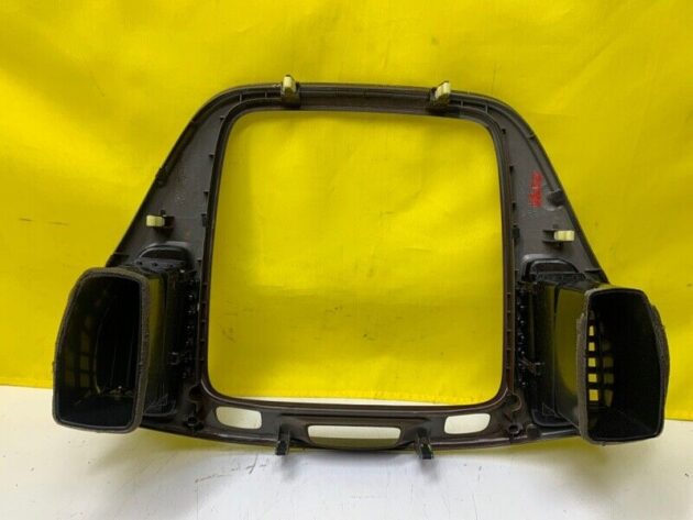 01-03 Toyota Highlander Center Dash Radio Bezel W/ Air Vents OEM 5540548090B0