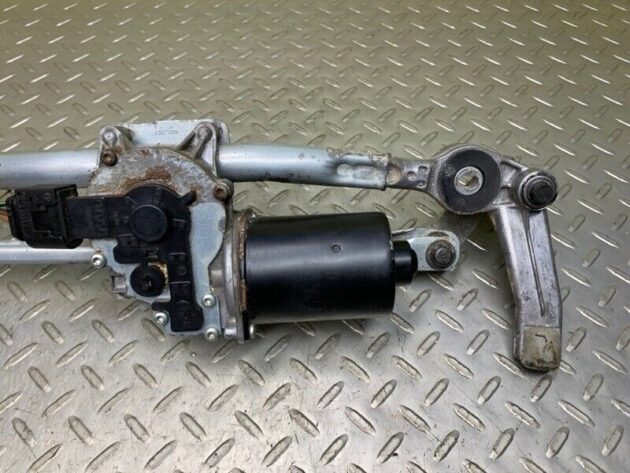 06 07 08 09 BMW 328 335 E90 E92 E93 Front Windshield Wiper Motor OEM 61617161711