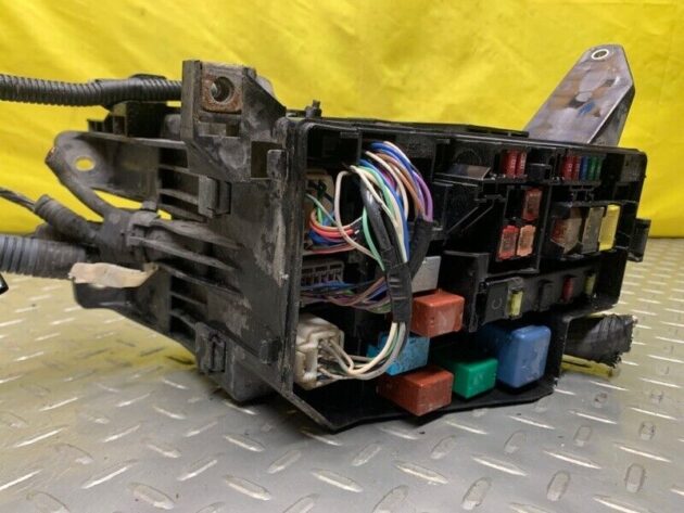 06 07 08 Toyota Rav4 Under Hood Fuse Relay Box OEM 8266042030