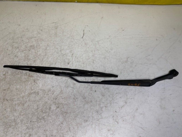 00 01 02 03 04 Lexus IS300 Front Passenger Right Side Windshield Wiper Arm OEM