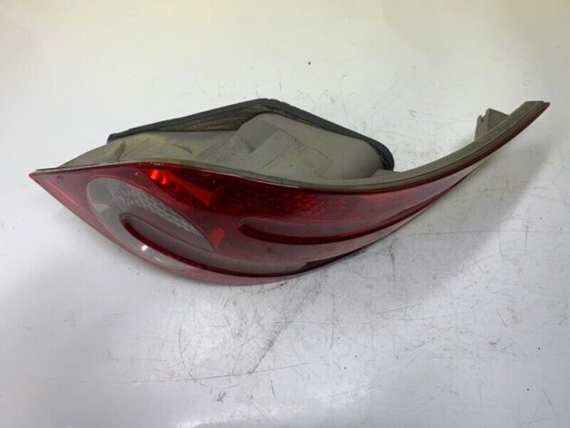 06 07 08 09 Mercedes-Benz W251 Passenger RH Side Tail Light Taillight Lamp OEM