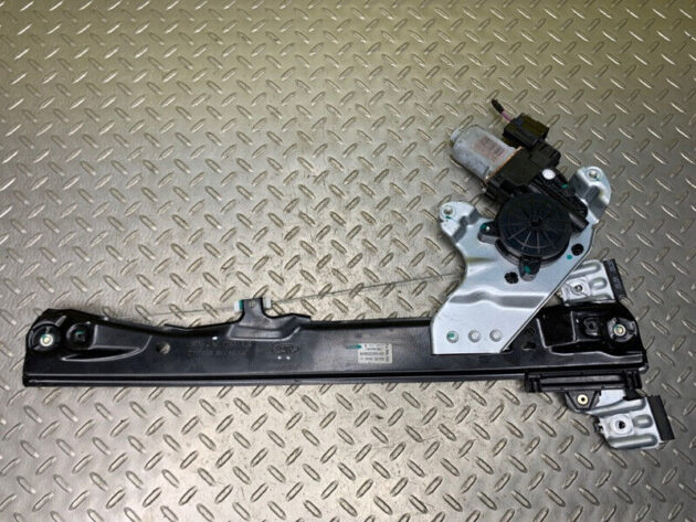 18 19 20 21 Ford Ecosport Front Right Window Regulator w/ Motor OEM GN15A23200HB