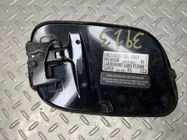 07 08 09 10 Porsche Cayenne Fuel tank door OEM 95550413303