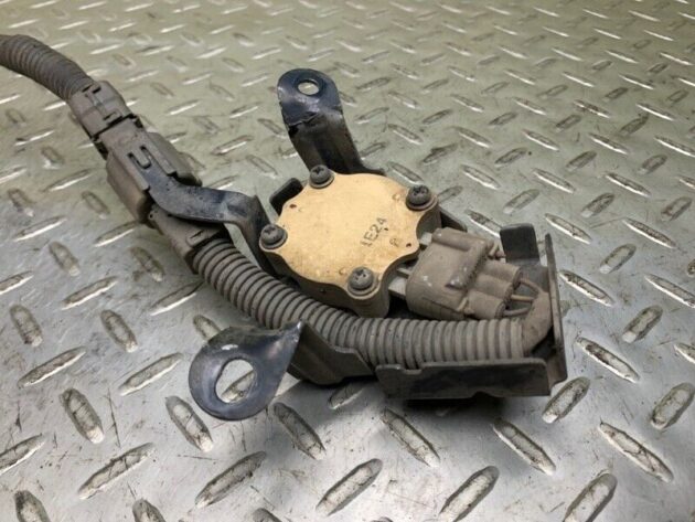 01 02 03 04 05 Lexus SC430 Front Suspension Level Height Sensor OEM 8940624050