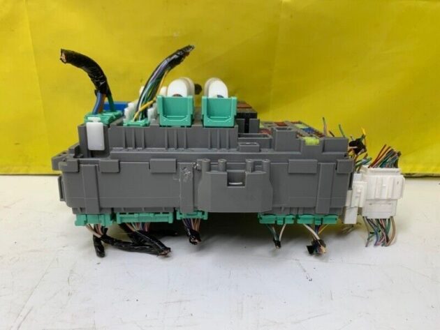 16 17 18 Acura ILX Under Dash Cabin Fuse Relay Junction Box OEM