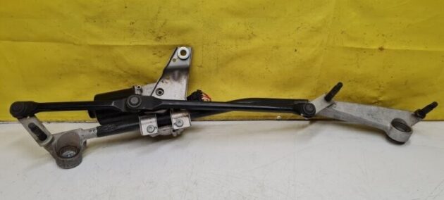 17 18 19 Infiniti QX30 Front Windshield Wiper Motor W/Transmission OEM 27K Miles